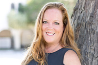 Portrait:  Julie Ballantine